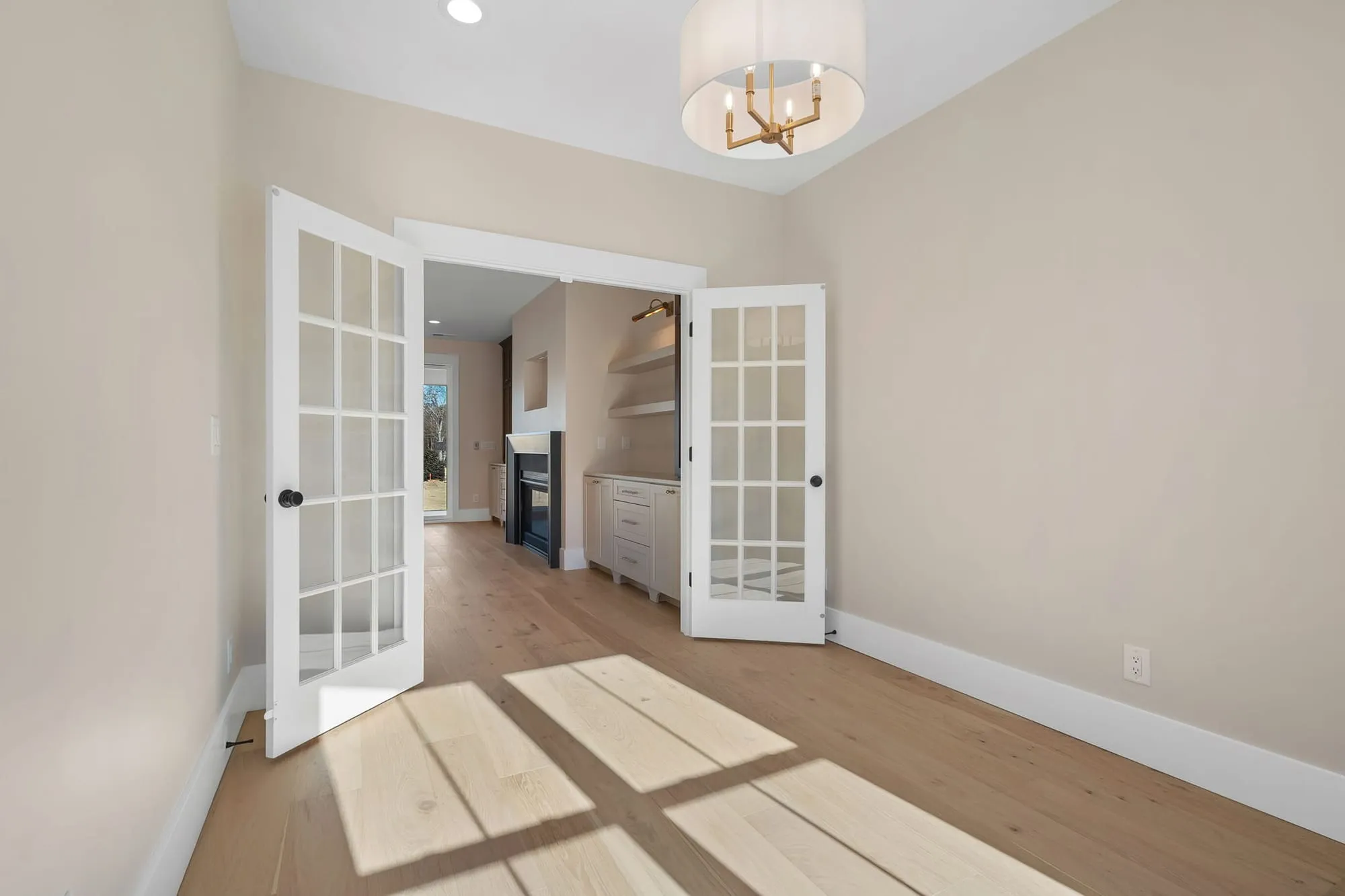 Cannon Avenue — photo 15